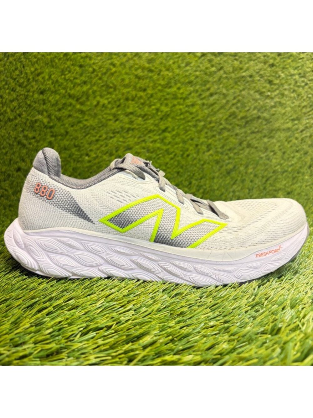 New Balance Fresh Foam X 880v14 Womens Size 10 Mens 8.5 Running Shoes Sneakers